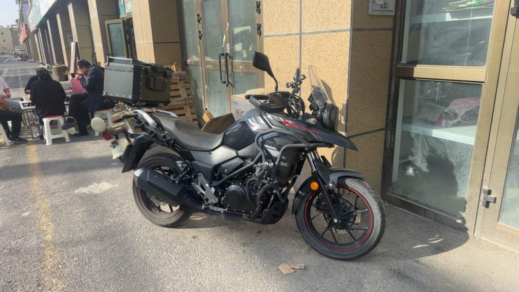 豪爵铃木 DL250