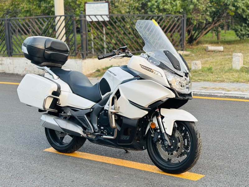 春风 650TR-G