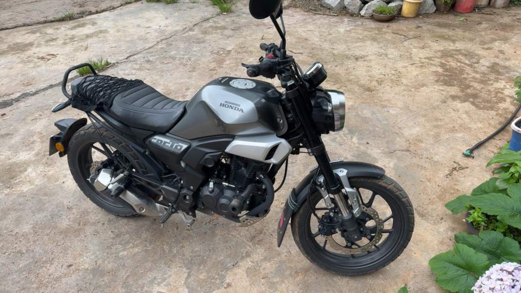 新大洲本田 CBF190TR