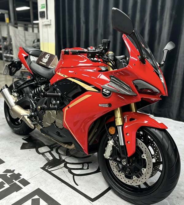 QJMOTOR 赛600