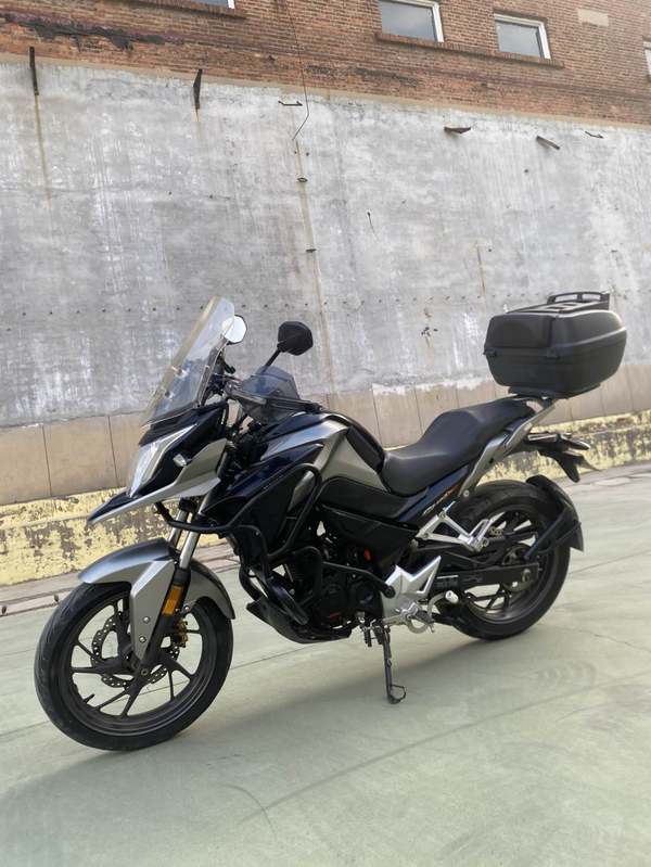 五羊本田 猛鸷 CB190X