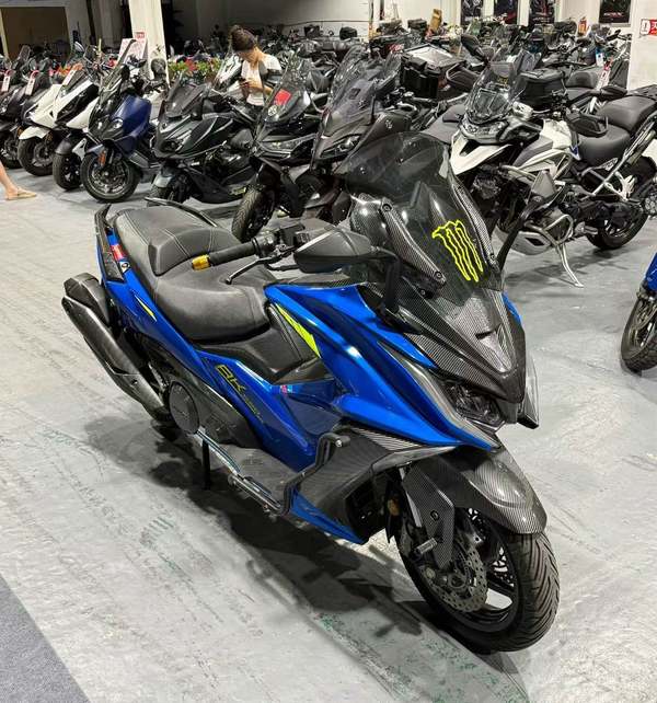 光阳 AK550