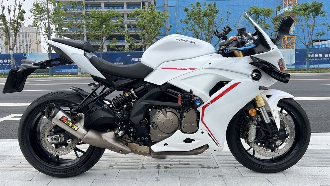 QJMOTOR 赛600