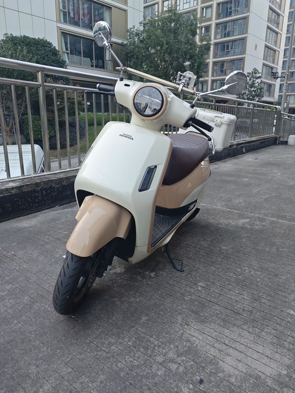 新大洲本田 NS125LA