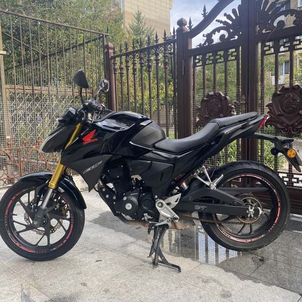 新大洲本田 CBF190R