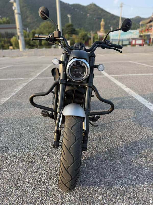 QJMOTOR 闪250