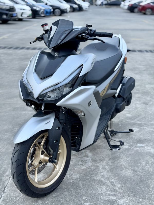 雅马哈 AEROSPORTS X