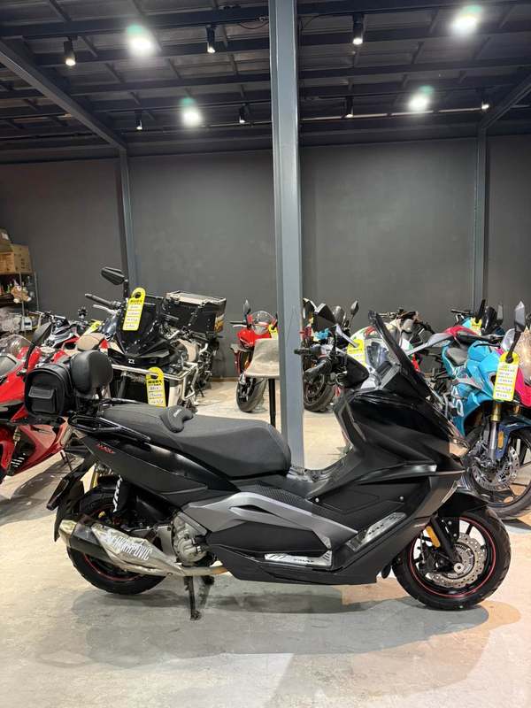 龙嘉 VMAX ie300