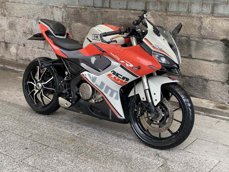 QJMOTOR 赛250