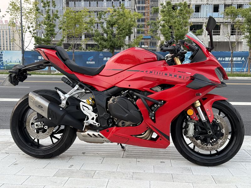 QJMOTOR 赛600