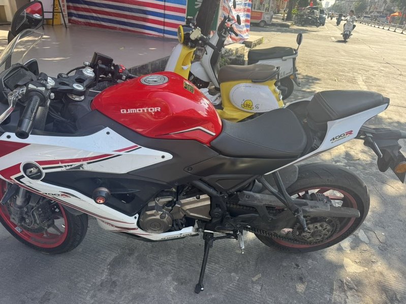 QJMOTOR 赛450