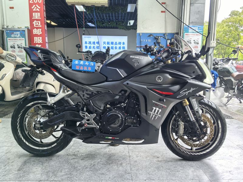 贝纳利 龙卷风 Tornado 552R
