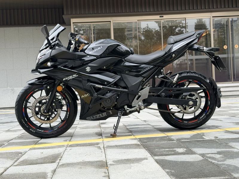 豪爵铃木 GSX250R