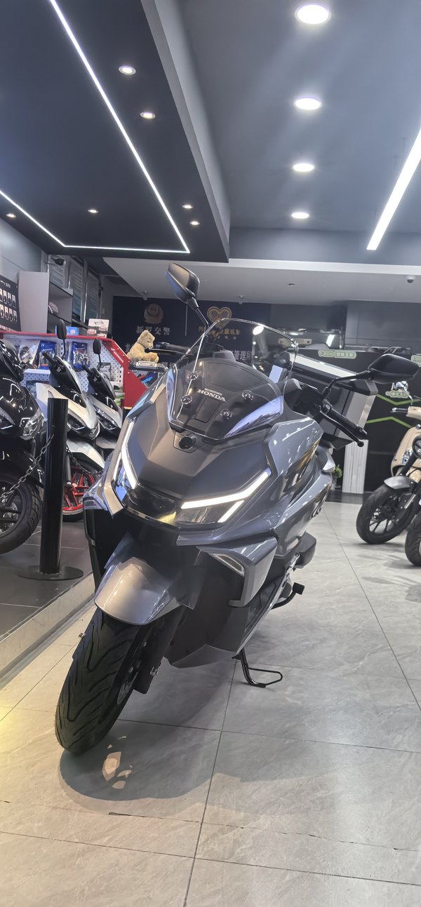 新大洲本田 NS150GX