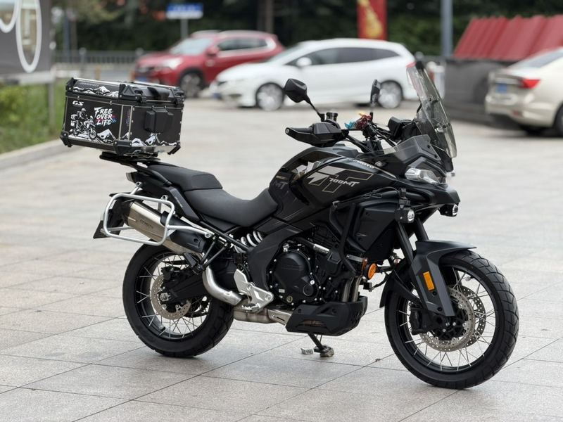 春风 700MT