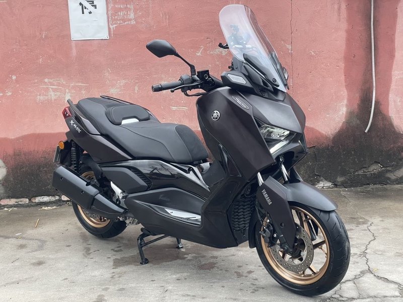雅马哈 XMAX