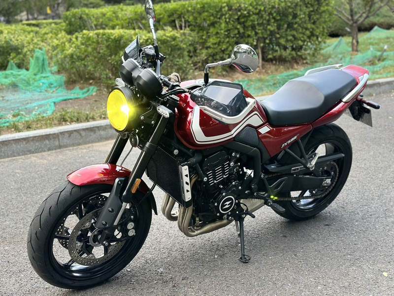 张雪机车 500F