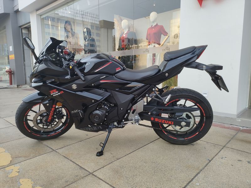 豪爵铃木 GSX250R
