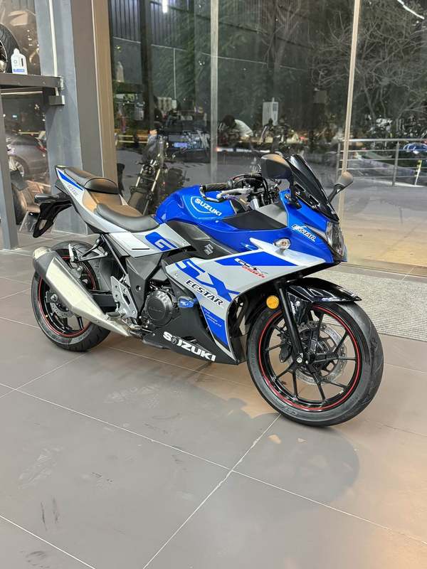豪爵铃木 GSX250R