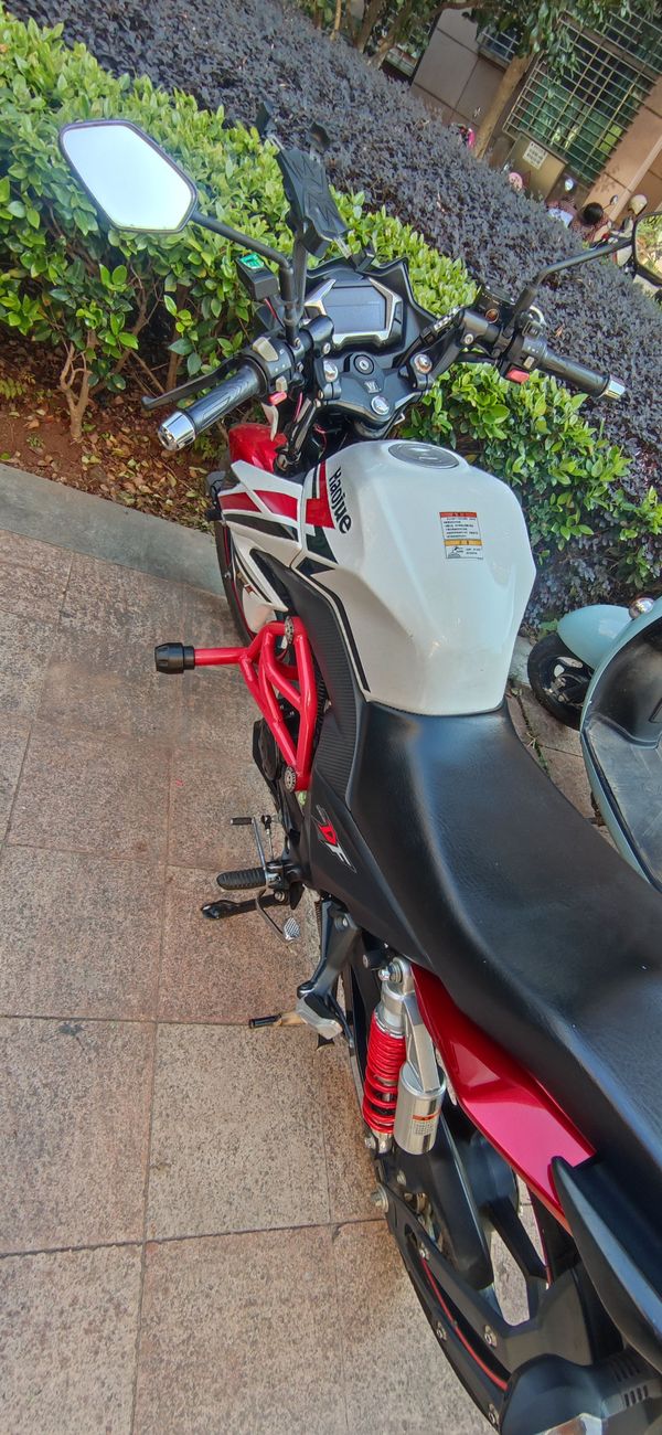 豪爵 DF150