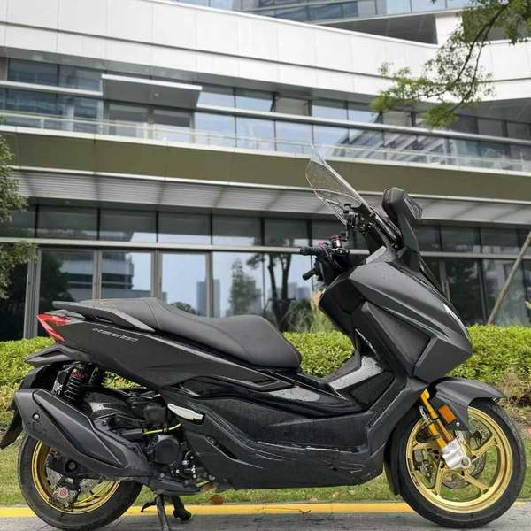 本田WING NSS350