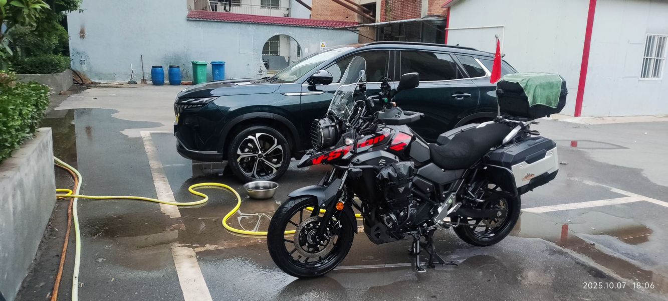 豪爵铃木 DL250