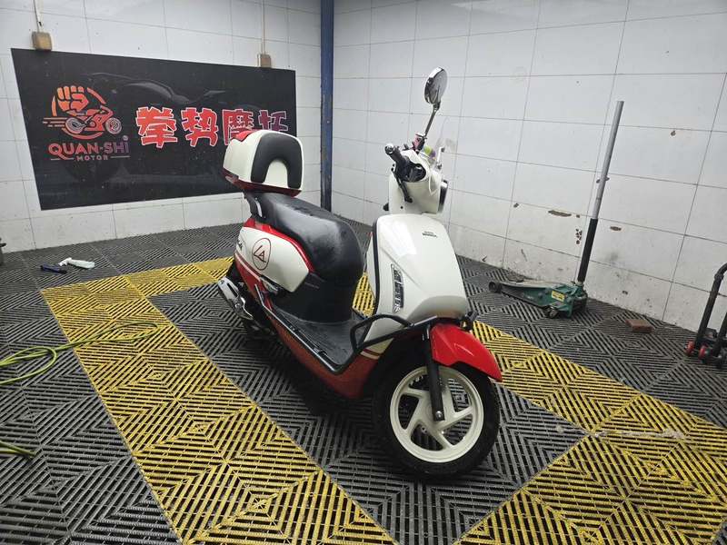 新大洲本田 NS125LA
