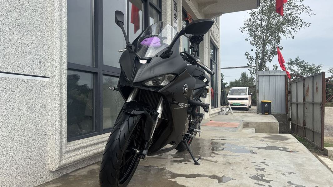 QJMOTOR 赛250