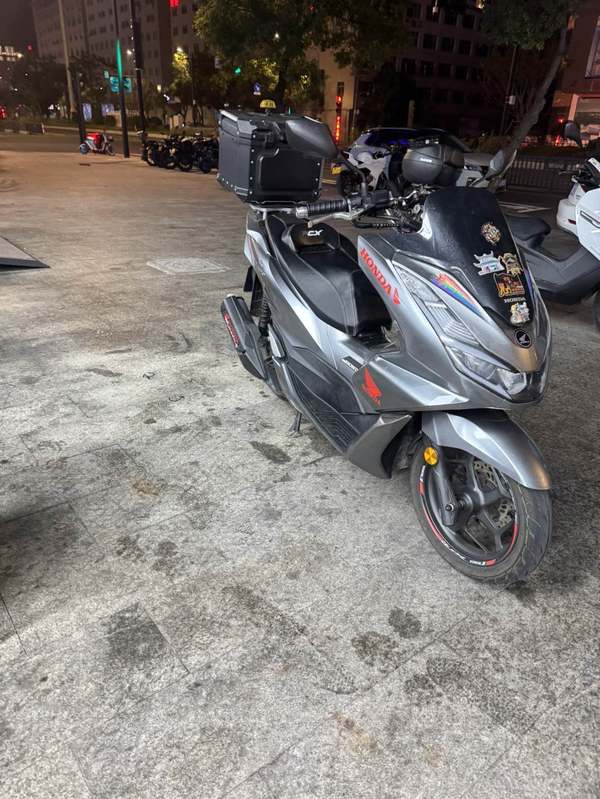 五羊本田 PCX