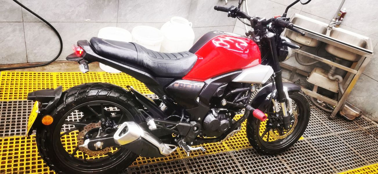 新大洲本田 CBF190TR