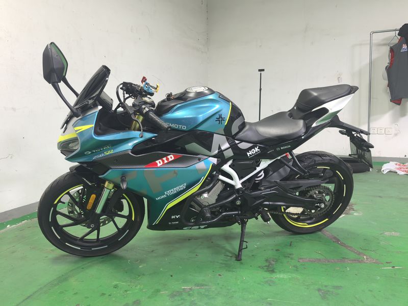 春风 250SR
