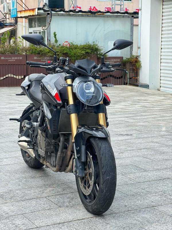 QJMOTOR 追600