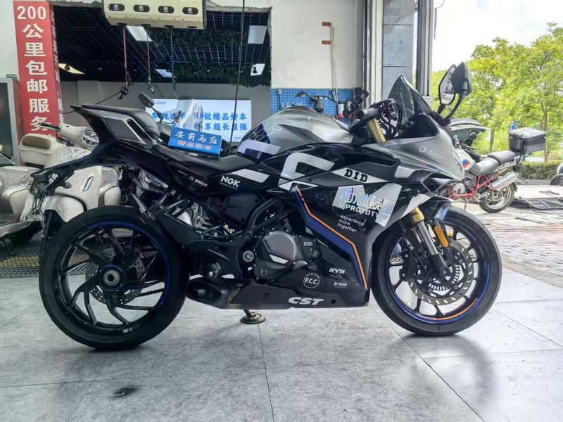 春风 250SR