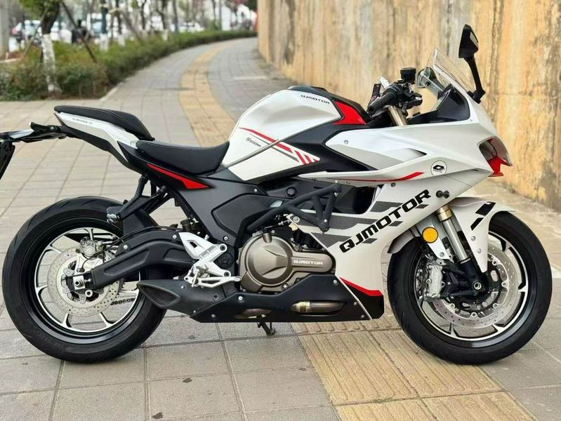 QJMOTOR 赛550