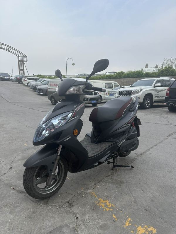 光阳 弯道150