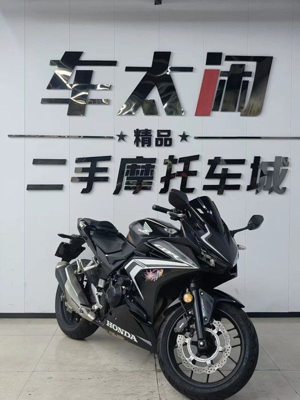 本田WING CBR400R