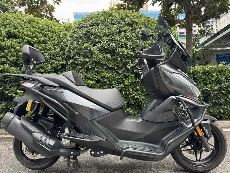 无极 SR250GT