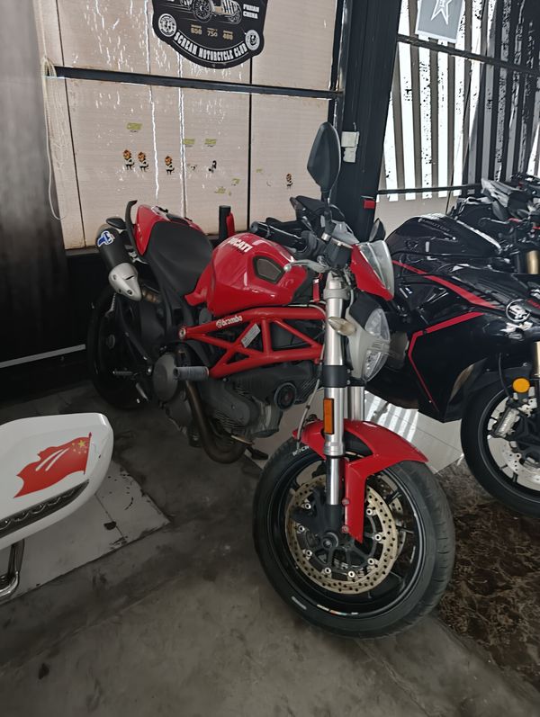 杜卡迪 Monster 796