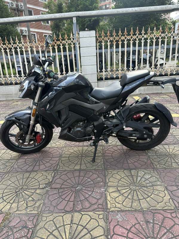 贝纳利 小迅龙 BN150S