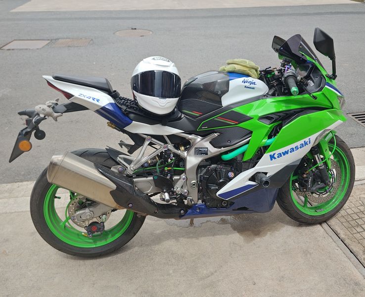 川崎 ZX-4R