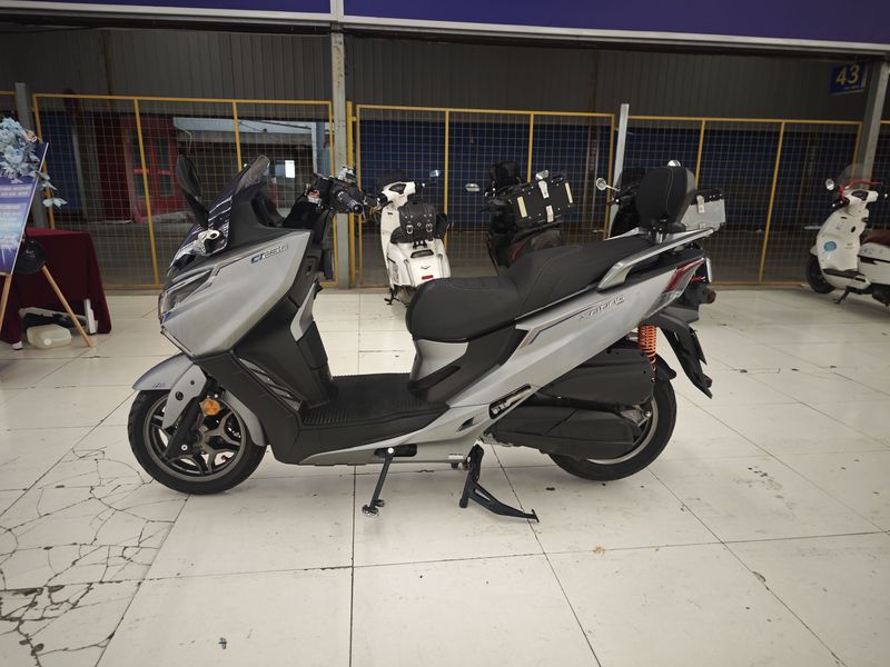 光阳 赛艇 CT250