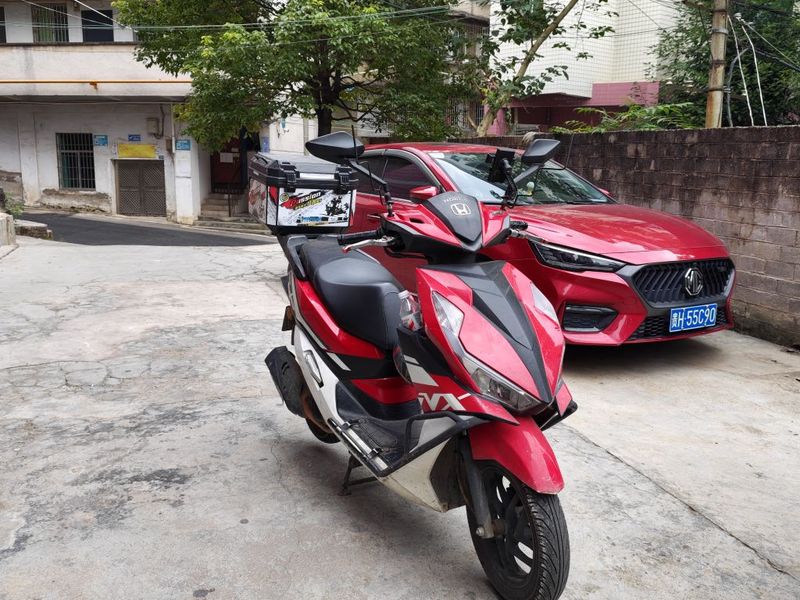 五羊本田 NX125
