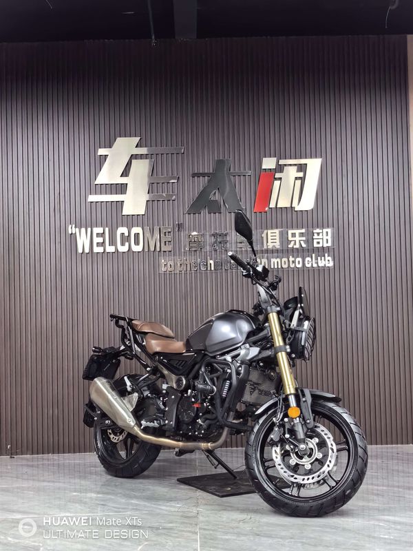 无极 300AC
