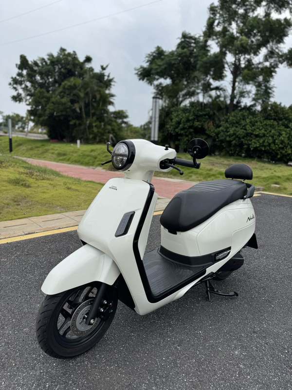 新大洲本田 NS125LA