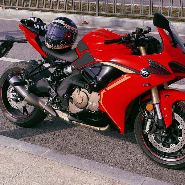 QJMOTOR 赛600