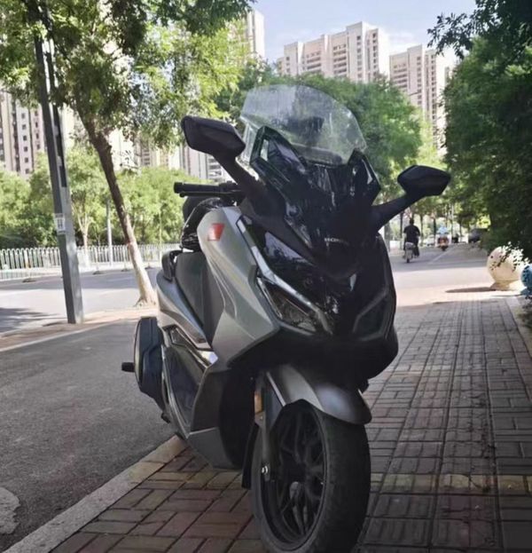 本田WING NSS350