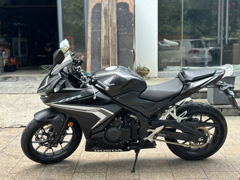 本田WING CBR400R