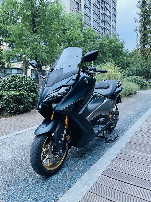 雅马哈 TMAX