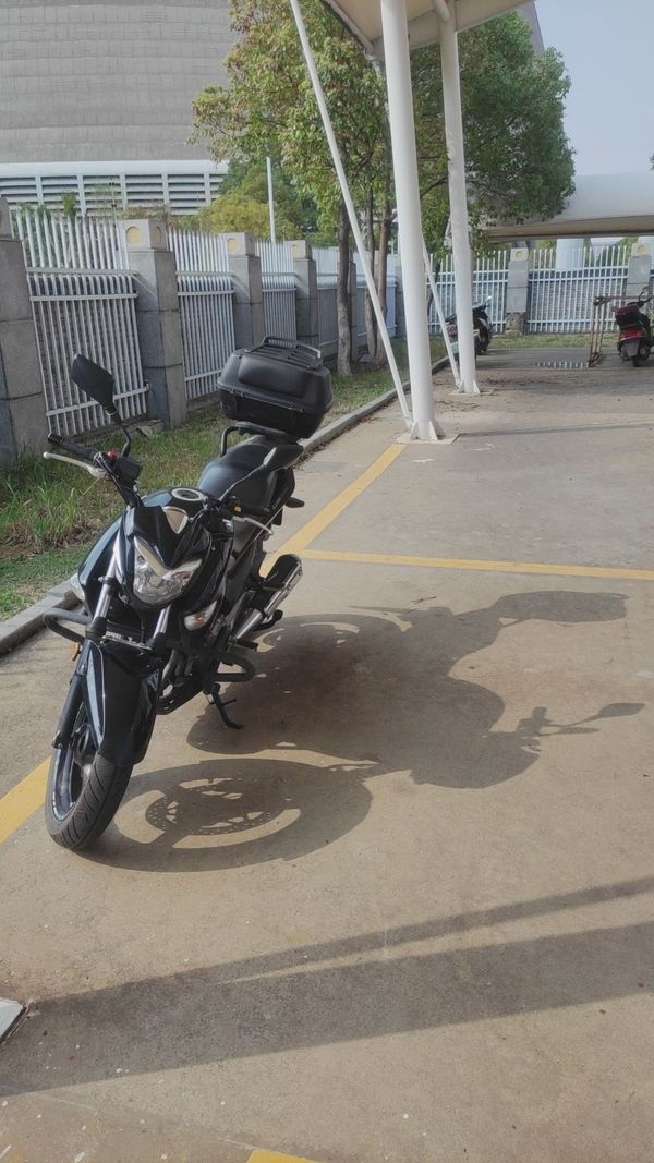 豪爵铃木 骊驰 GW250