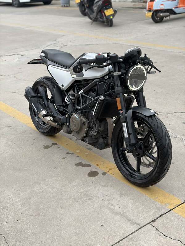 HUSQVARNA 白箭 401